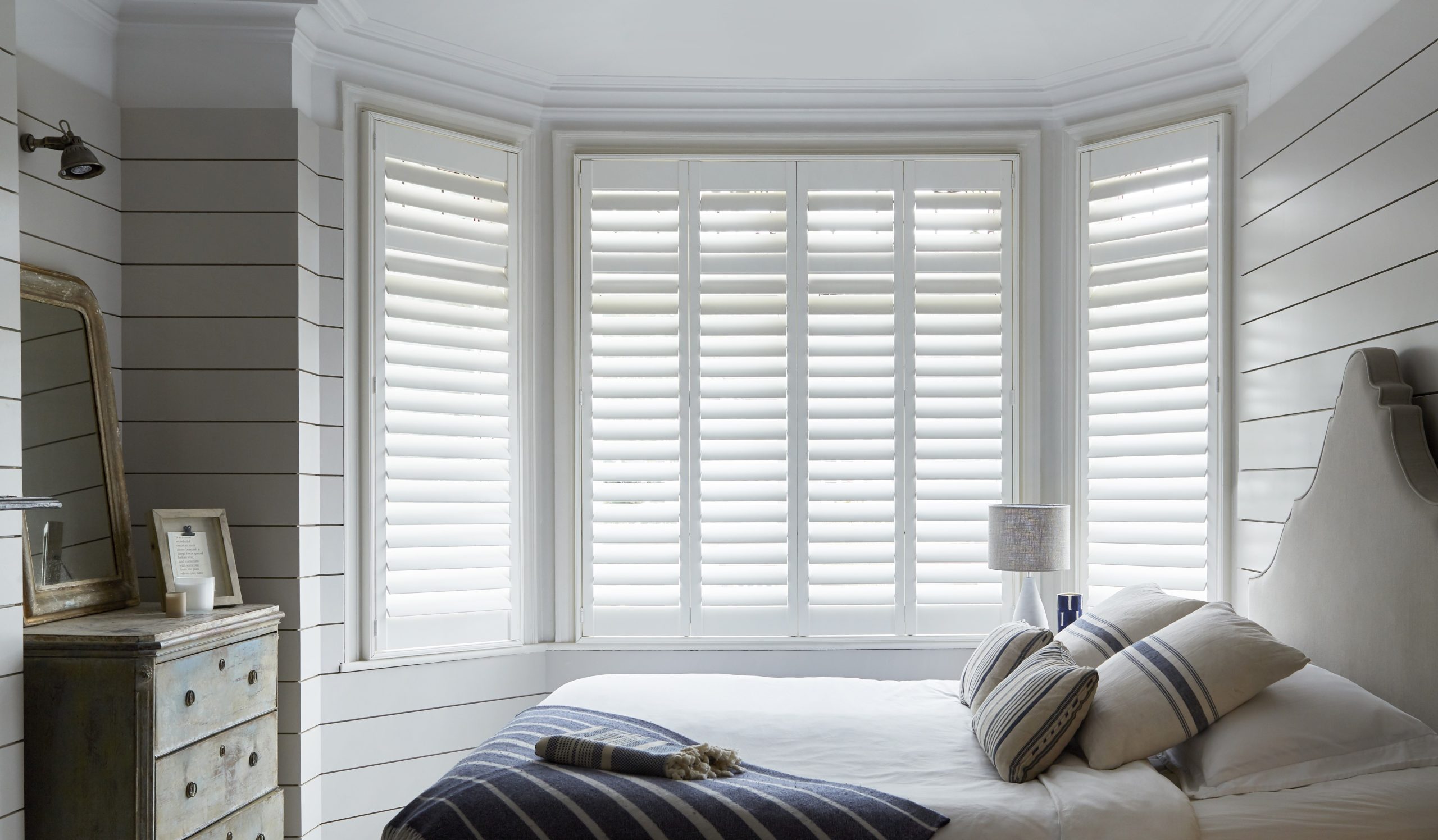 Bay shutters with armchair